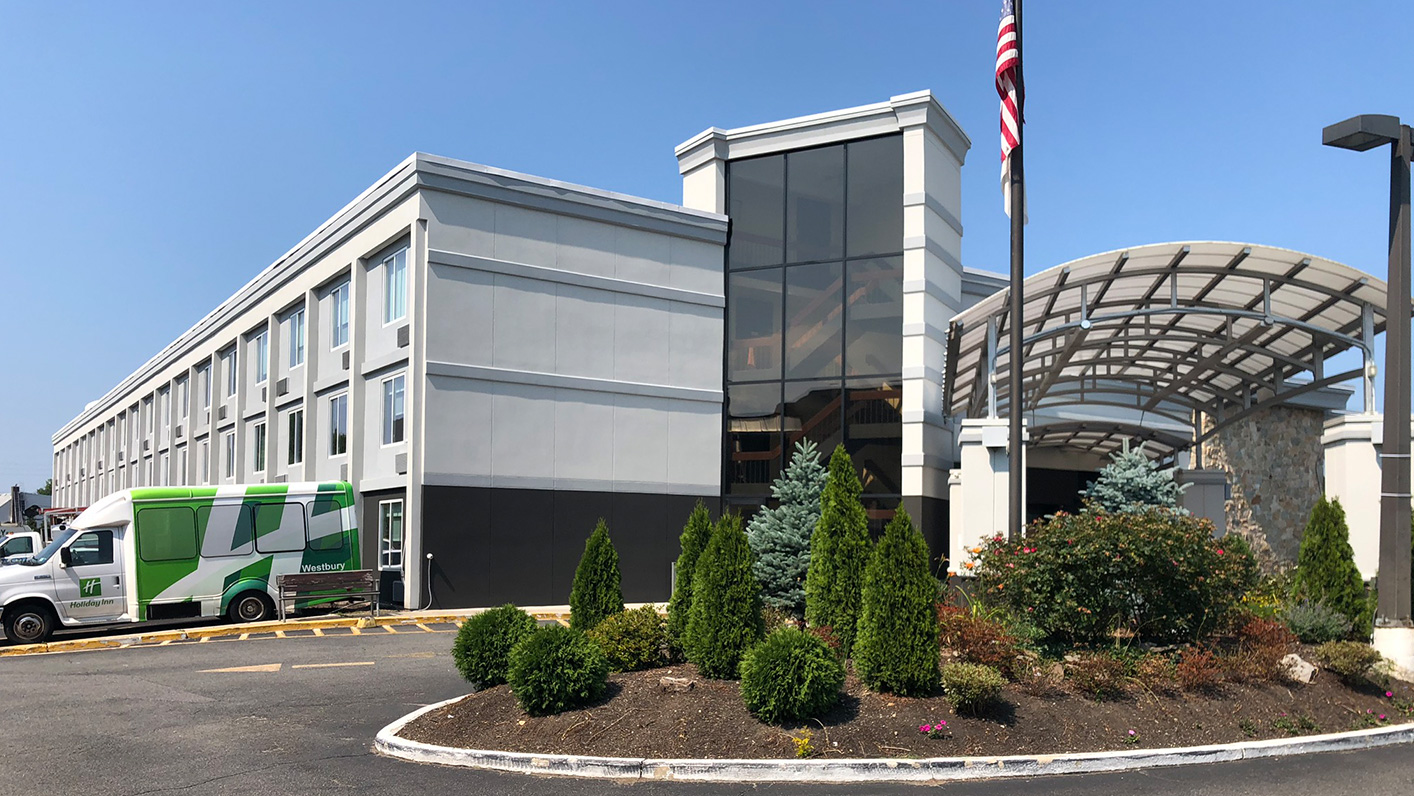 holiday-inn-westbury-after