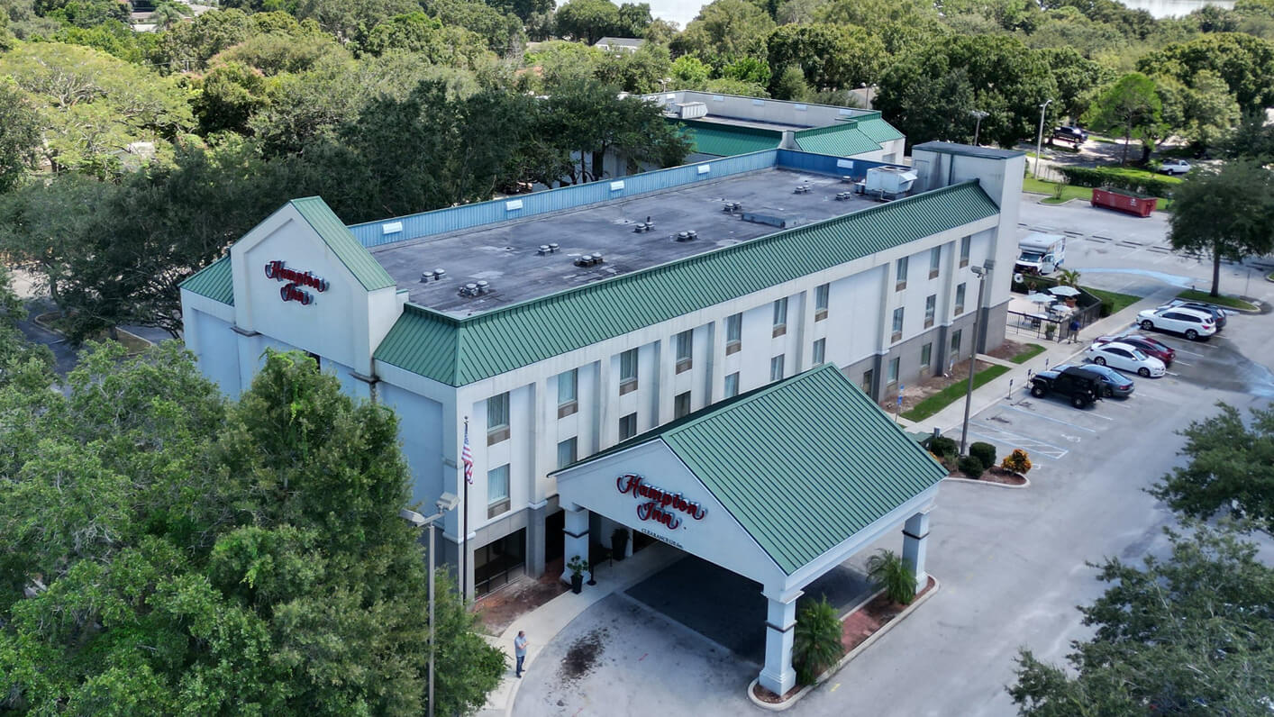 winter-haven-florida-hotel-renovation-hampton-inn-before