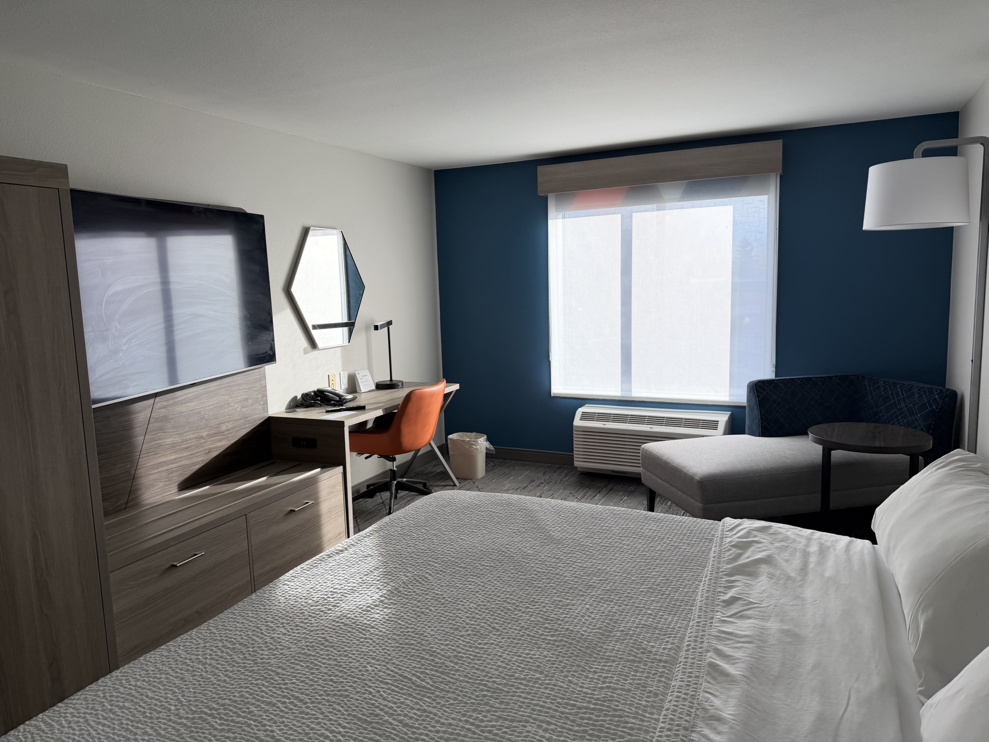 guest room renovation of the holiday inn express in lander wyoming interior exterior hotel renovation